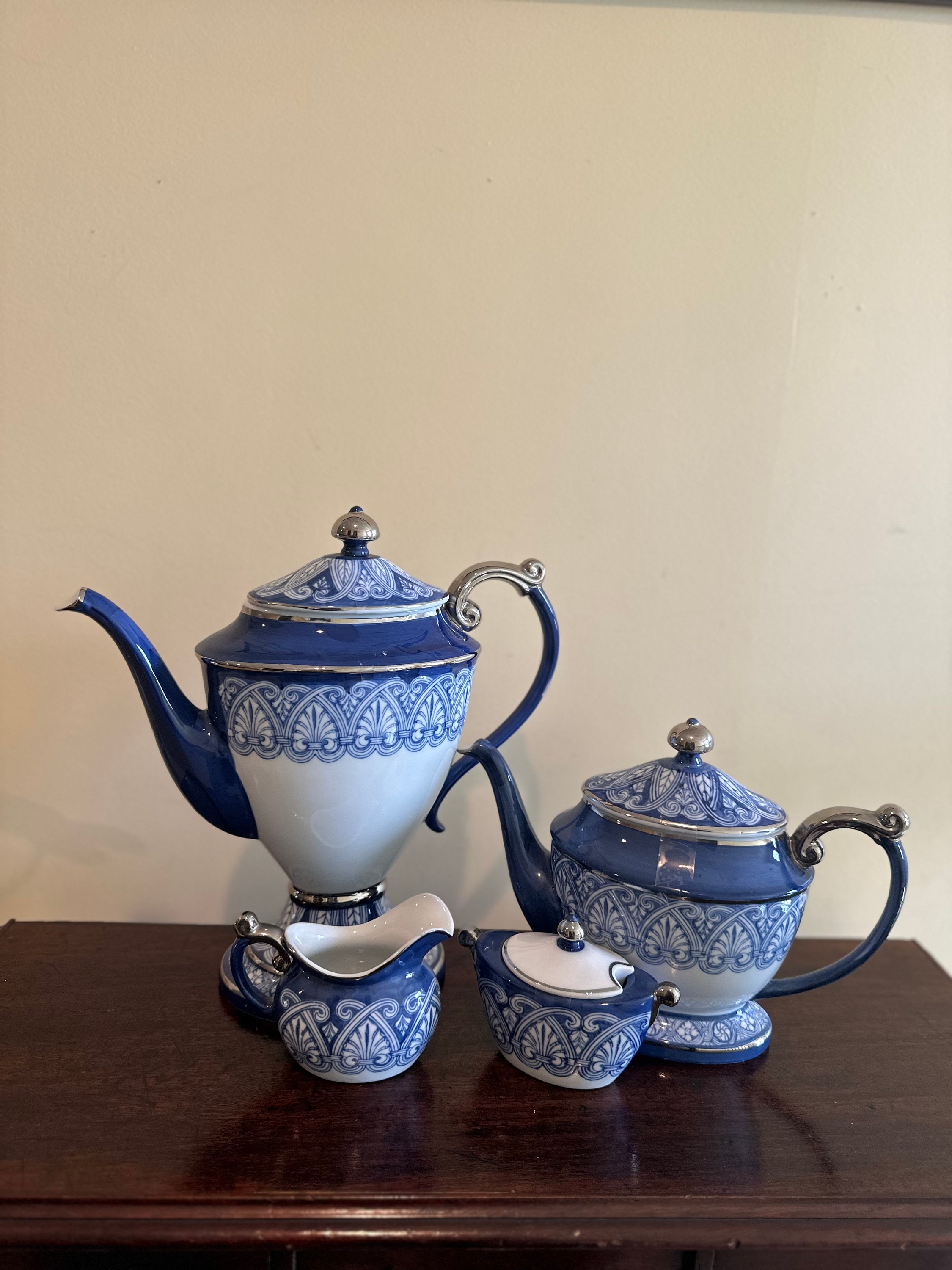 Service à café et à thé élégant en porcelaine platine bleu et blanc