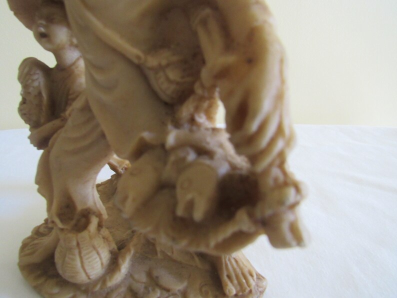 Chinese Fisherman Figurine image 2