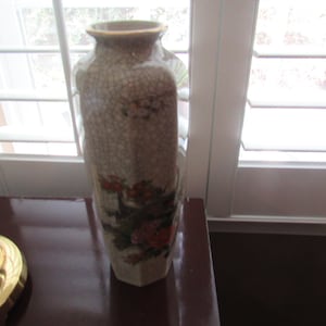 Japanese Peacock Floral 10' Vase