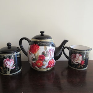 The Garden Of London Tea Set
