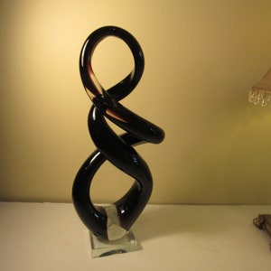 Elegant Black/Purple/Clear Twisted Spiral Vase