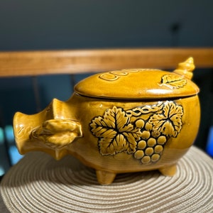 Enesso Japan Pig Lidded Ceramic Cookie Jar