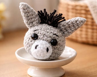 Crochet keychains, crochet animal keychains, crochet keychain ideas, crochet keychains for beginners, crochet donkeys