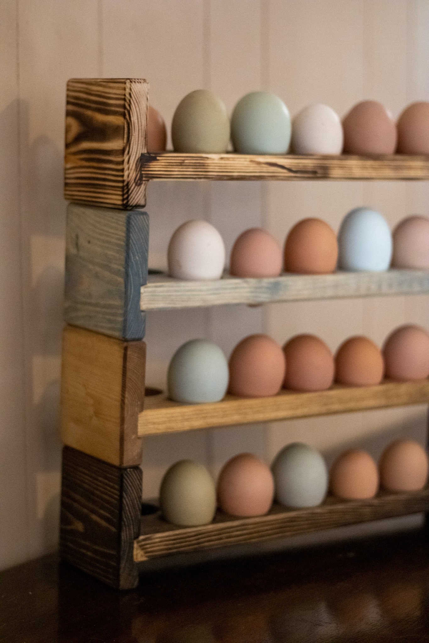 Fresh Egg Holder Wooden Egg Storage Custom Egg Display Egg Rack 