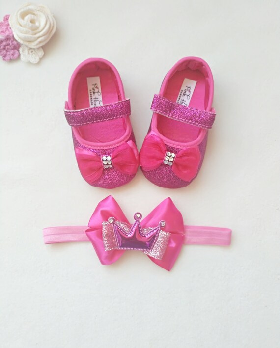 pink glitter baby shoes