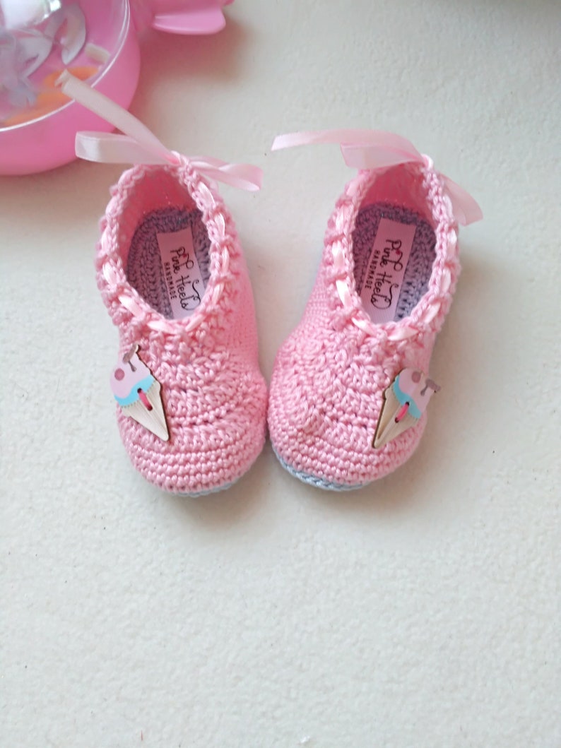 crochet infant shoes