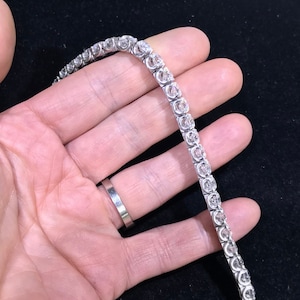U-Setting Diamond Inline Tennis Bracelet. TB777
