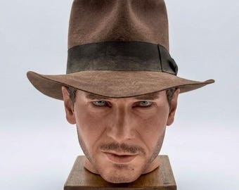 INDIANA JONES -Hatstand Display by F&G CUSTOMS Premium 3D-Print with optional Wood Base Fedora Hatstand Display