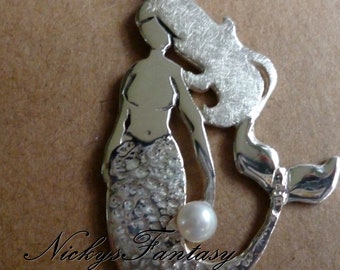 Mermaid pendant, real freshwater cultured pearl, 925 silver, with chain, REAL handwork