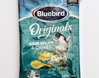 150g Sour Cream & Chives Flavoured Chip Bag from New Zealand. Our zippered bags are fabric lined and covered in PVC.