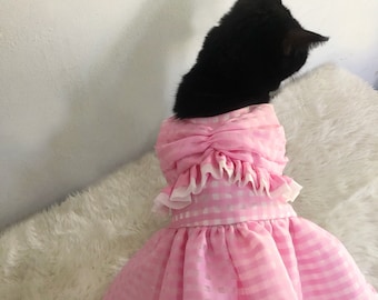 Vestido de organza Vichy rosa. Vestido de picnic para perro gato. Disfraz de barbie de margot robbie. Estético vestido rosa de cuadros cuadrados. Por encargo.