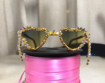 Rhinestones Gold Glitter Diamond String Magnificent Fancy | Handmade Sunglasses | Pretty Jeweled Hollywood Bling shiny glasses for dog cat