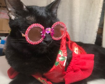 Strass Bedazzle Glitter rose ailes de lunettes de soleil coeur | Lunettes de soleil faites main | Jolies lunettes d'anniversaire pour chien chat | Déclaration de mode