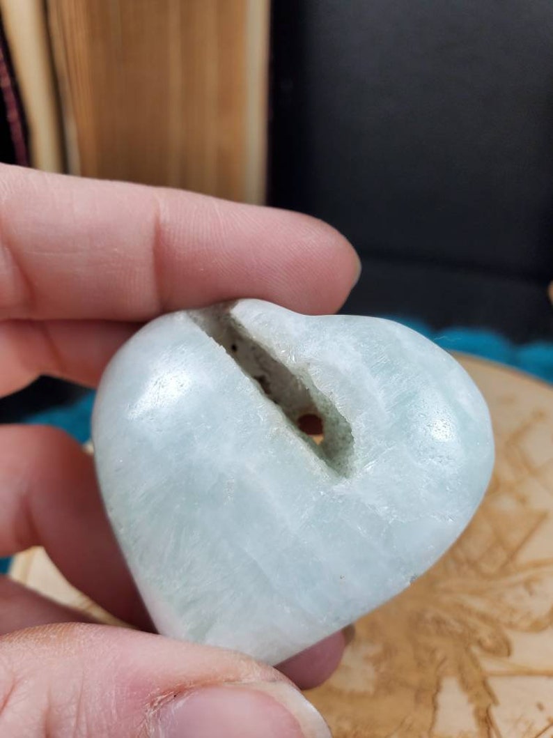 Caribbean Blue Calcite Heart Palm Stone Calcite Aragonite New Find Druzy Caves Polished Flat Stone Crystal Carving Bands Earth Grounding Rocks Geodes Home Decor Deshpandefoundationindia Org