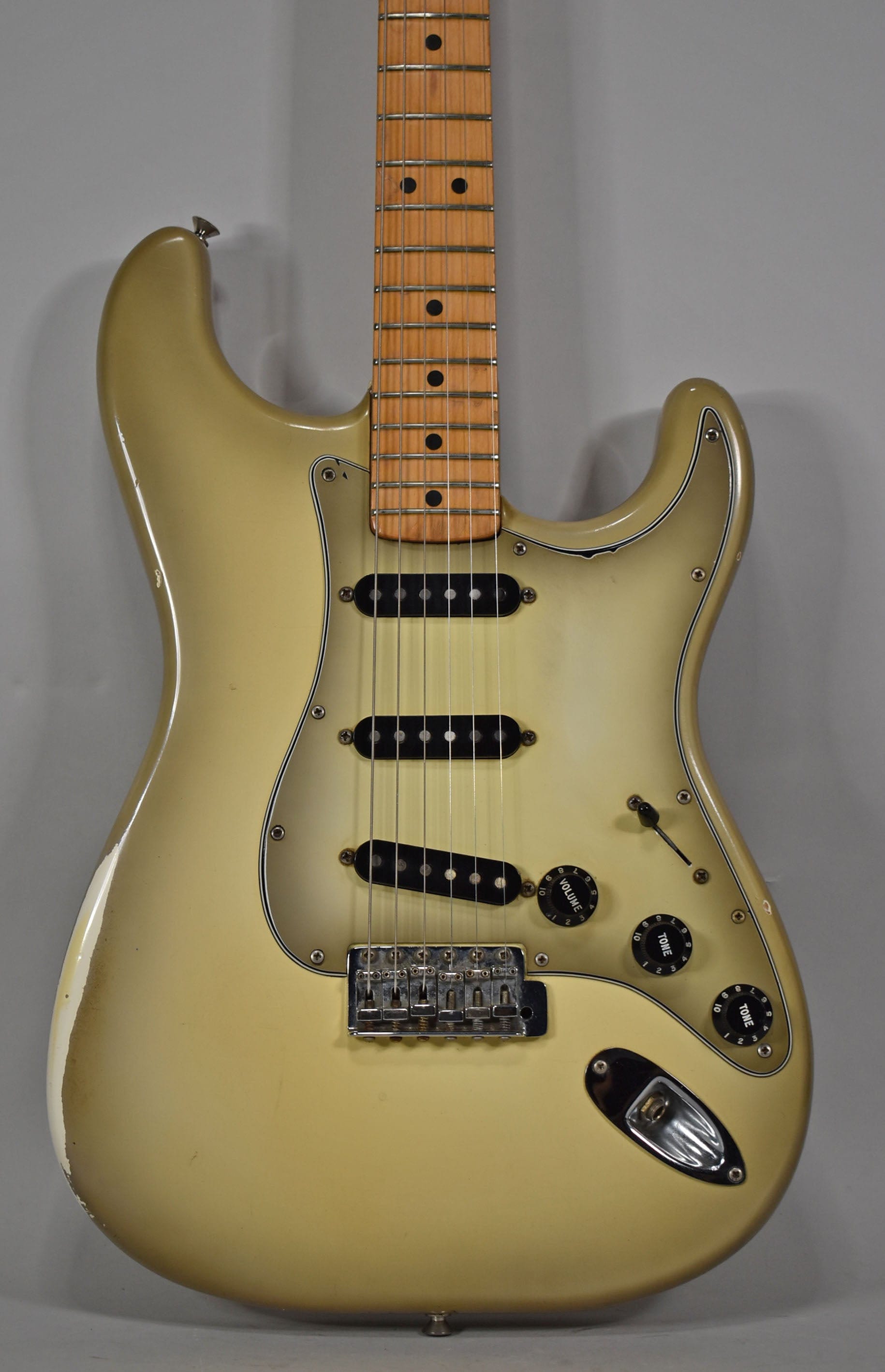 1979 Fender Stratocaster Antigua Finish Vintage E-Gitarre mit HSC 