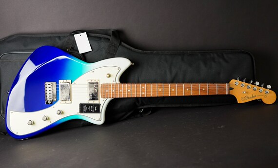 2022 Fender Meteora Player Plus Belair Blue Offset E-Gitarre mit 
