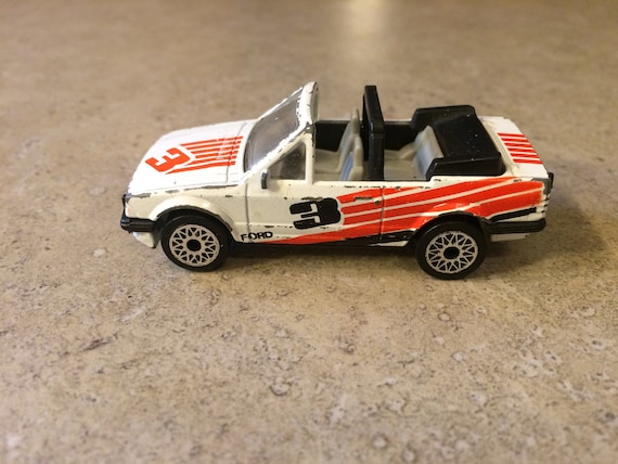 matchbox ford escort cabriolet 1985