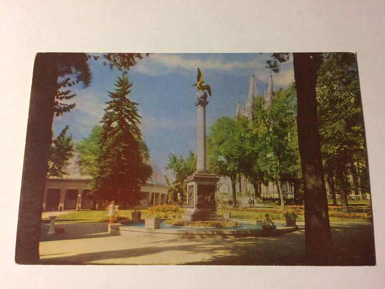 Vintage Sea Gull Monument Temple Square Salt Lake City Utah Postcard,Unposted,Utah Postcard