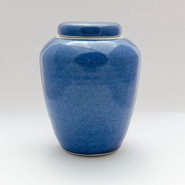 Urn 46kg or 100 pounds pre-cremation | 1.6Litres | Handmade Ceramic Urns | Pottery Urn for Human / Pet Ashes | Yallingup 2