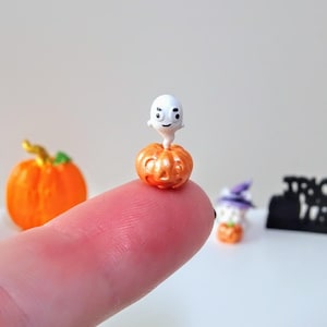 1:12 Miniature Halloween ghost pumpkin, miniature ghost and pumpkin figurine, Halloween pumpkin and ghost, 12th scale, dollhouse miniature