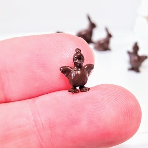 1:12 Miniature chocolate chicken, miniature Easter chicken, 12th scale, miniature chocolate hen, dollhouse miniature.