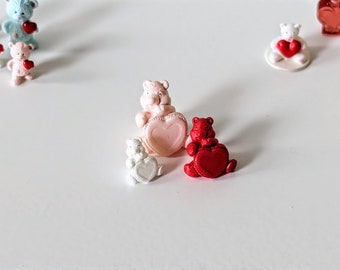 Miniature set of 3 heart bears in 1:12 scale, miniature heart bear, miniature Valentine's day bear, dollhouse miniature, 12th scale