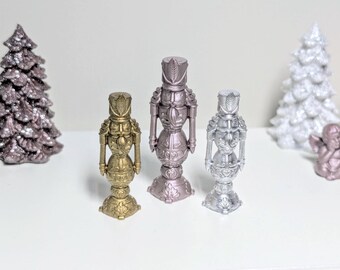 Miniature dollhouse nutcracker, mini nutcracker, tiny nutcracker, dollhouse miniature.
