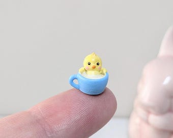 小さなイースターひよこ、ポリマー製の赤ちゃんひよこ、ミニチュアの