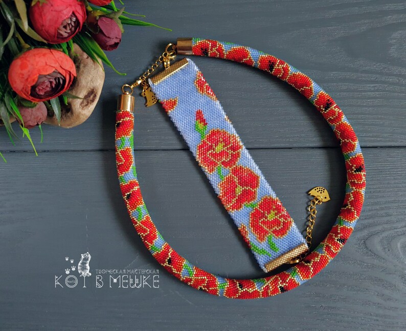 Bright necklace Poppy