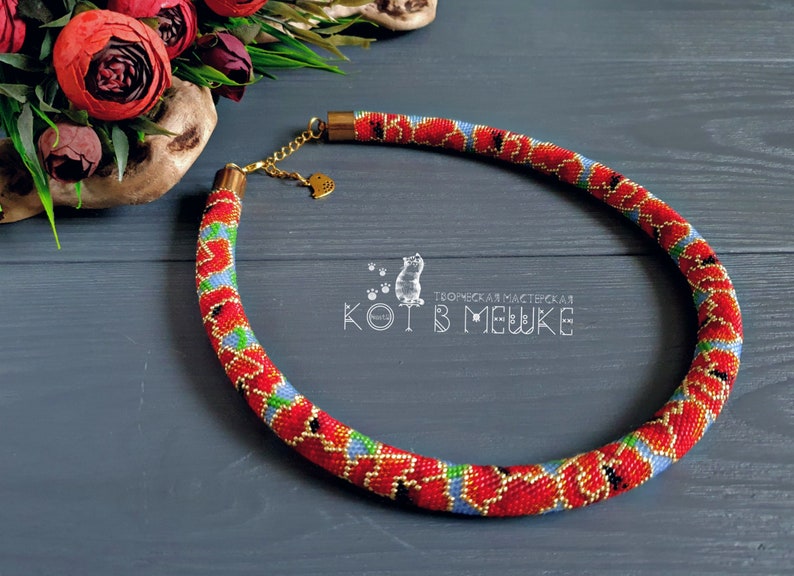 Bright necklace Poppy