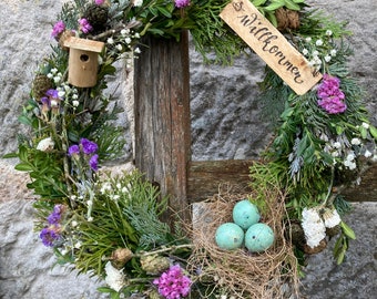 Frühlingskranz Natur, Handgebundener Frischer Kranz, Natürliche Deko, fröhlicher romantischer Türschmuck für Frühling, auch nach Ostern!