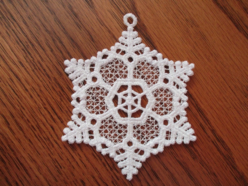 Lace Ornament Machine Embroidered set of 4 AP463A-004