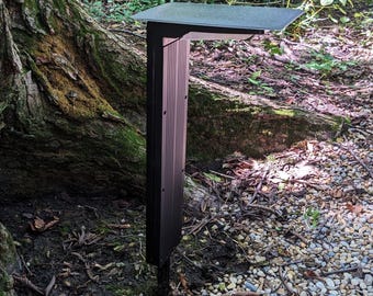 LA Pathlight SHADE SOLAR® solar light provides dusk to dawn Illumination in shade or sun