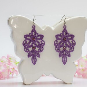Kronleuchter Ohrringe, Blass Violette Ohrringe, Violette Spitze, Hochzeitsspitze, Romantische Spitze, Vintage Ohrringe, Florale Ohrringe, Spitze Geschenk für Sie