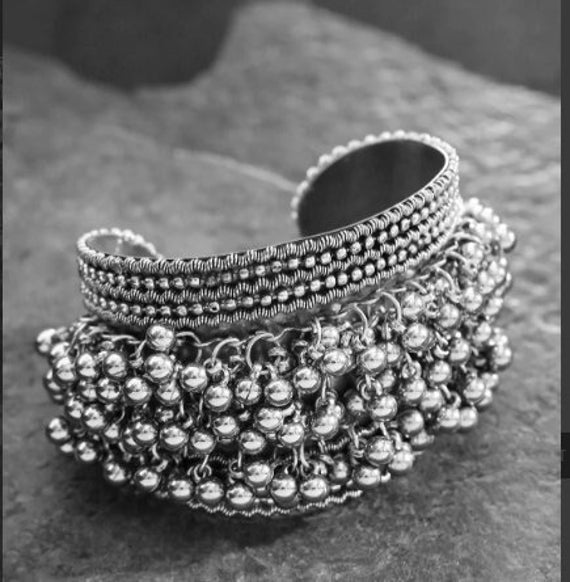 Beautiful Bridal Ghungroo Bangles with Small Bells – BANGLES BY LESHYA