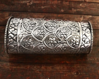 Handcrafted Antique-Style Silver Cuff Bracelet | Floral Engraved Tribal Jewelry | Boho Ethnic Armlet for Women
