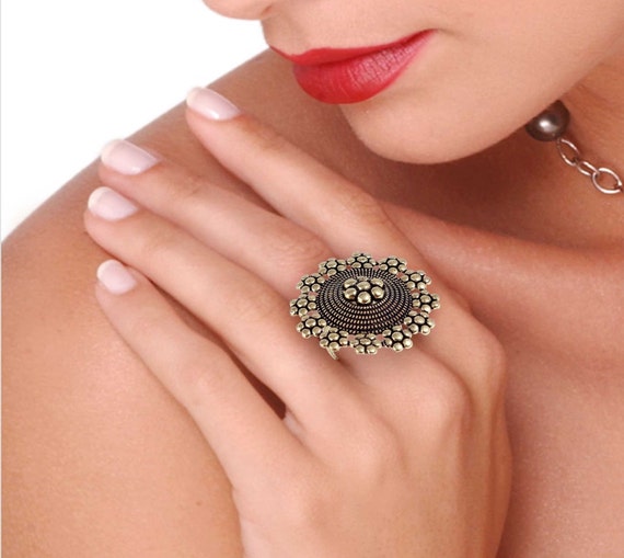 50pcs/Lot Wholesale New Big Opal Stone Finger Rings For Women Bohemia White  Enamel Acrylic Water Drop Carved Hollow Jewelry Girl - AliExpress