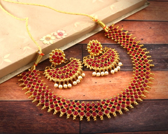 Conjunto de joyas chapadas en oro Ropa de fiesta Conjunto de