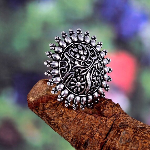 Light weight deals finger rings