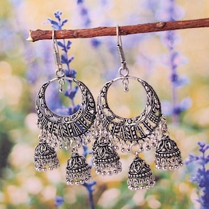 Bollywood oxidierte versilberte Jhumkas Jhumki Baali Ohrringe für Frauen / traditionelle Jhumkas Light Weight Jhumka Ohrringe Boho Schmuck