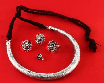 Oxidized Silver Floral Jewelry Set: Choker, Earrings & Ring - Ethnic Boho