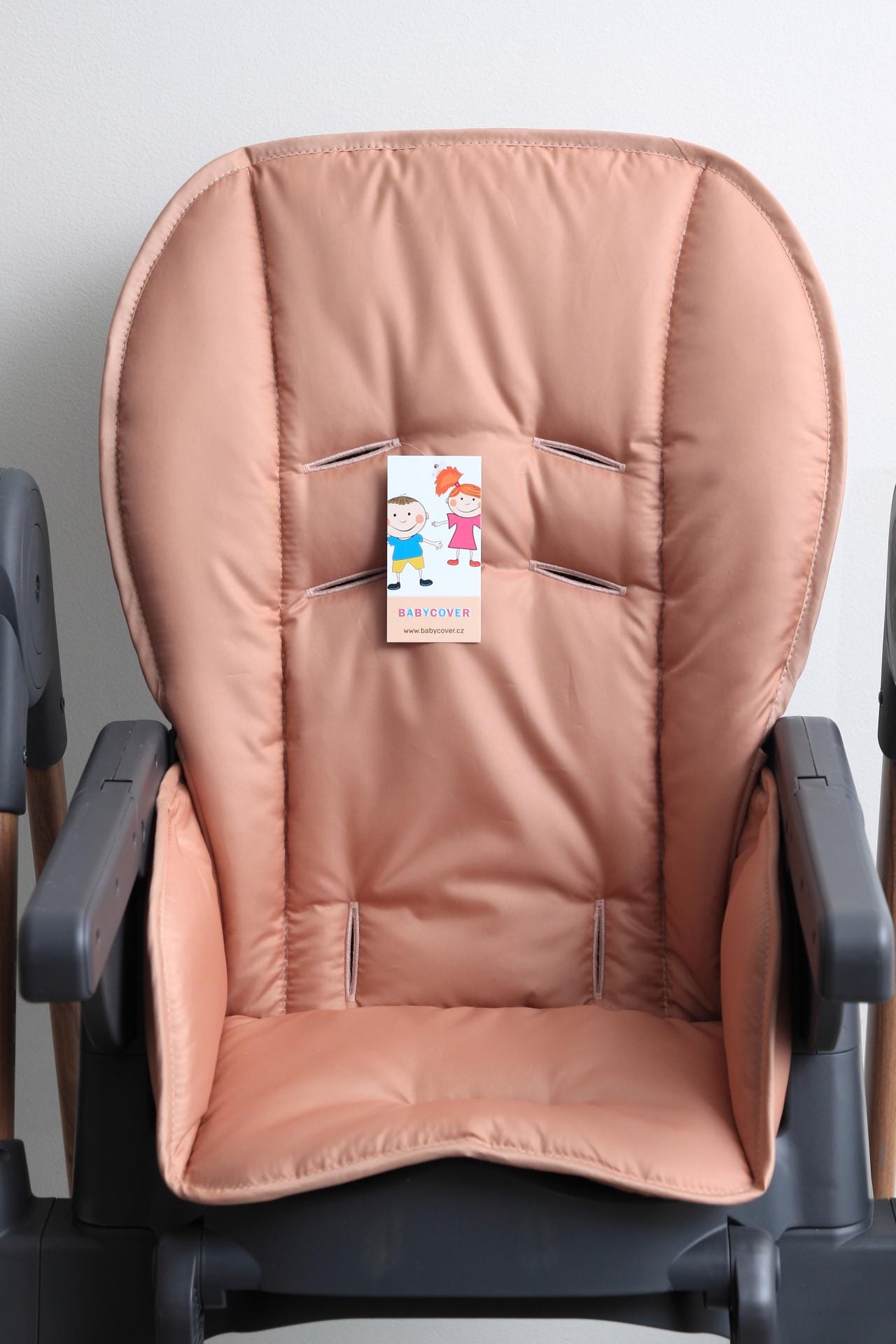 nuna travel easy fold compact stroller TRVL™ Color:X Golden Caramel guiding magnetic buckle that Tips for Fighting Big color-white-combat