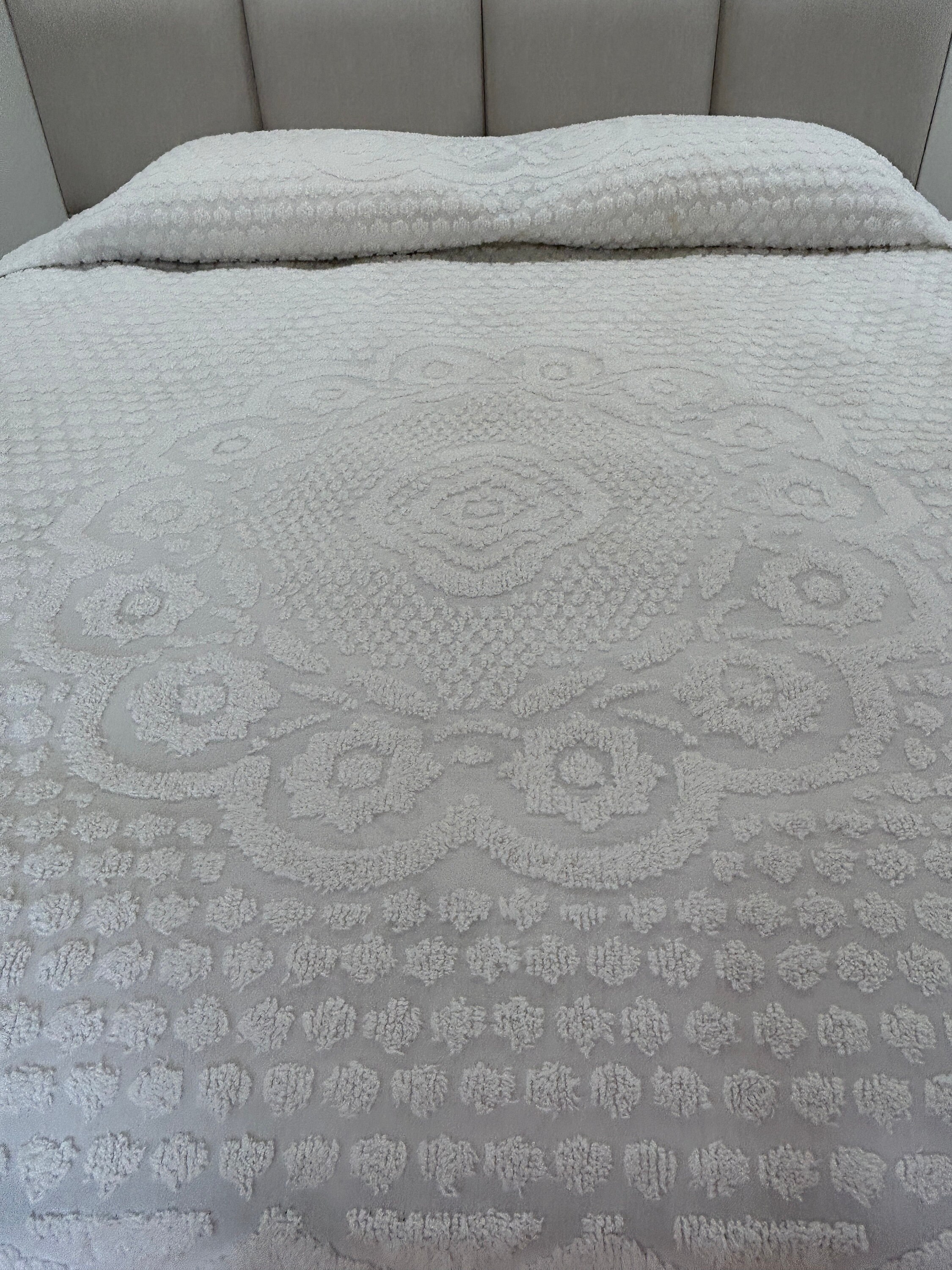 Vintage White Cotton Chenille King Bedspread Etsy