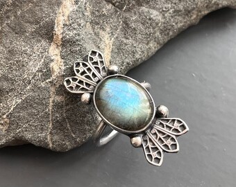 Labradorite ring, stylish, originally, vintage style