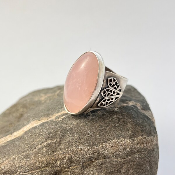 Rose quartz ring in retro style,  elegant ring, stylish ring, silver ring, romantic ring