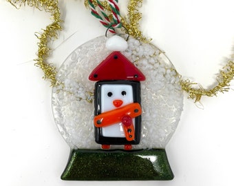 Penguin snow globe Christmas tree decoration-Christmas tree decorations-fused glass Christmas tree decoration-penguin Christmas hanger-gifts