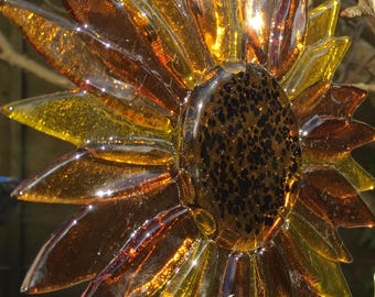 Sunflower Fused glass/Sunflower Hanger/yellow glass sunflower/indoor or outdoors/Birthday gift/ gardener’s gift idea/transparent glass