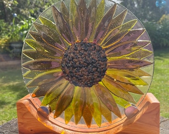Adorno de girasol de vidrio fundido hecho a mano: decoración en ámbar y amarillo