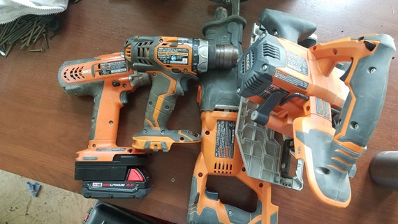 Rigid 18v Tools to M18 Battery Adapter 