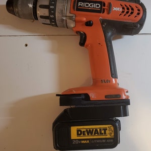 Ridgid 18v tools to Dewalt battery adapter image 2